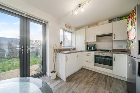 3 bedroom semi-detached house for sale, Discovery Drive, Swanley