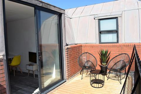 1 bedroom flat to rent, Surrey Street, Trelawny House Surrey Street, BS2