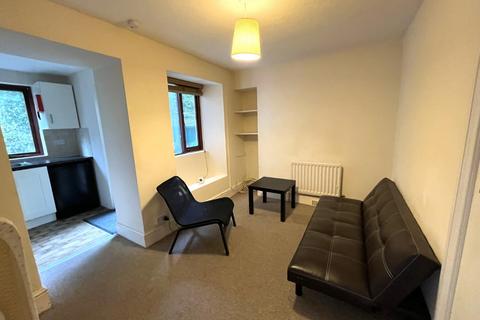 3 bedroom house to rent, Church Road, Penryn