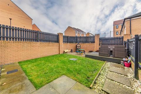 3 bedroom semi-detached house for sale, Elmwood Park Mews, Great Park, NE13