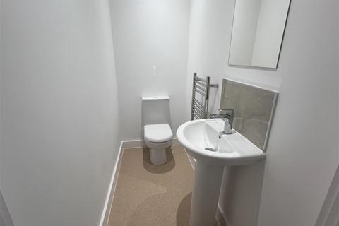2 bedroom apartment to rent, John William Street, Huddersfield