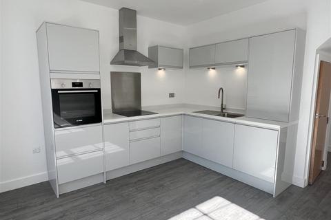 2 bedroom apartment to rent, John William Street, Huddersfield