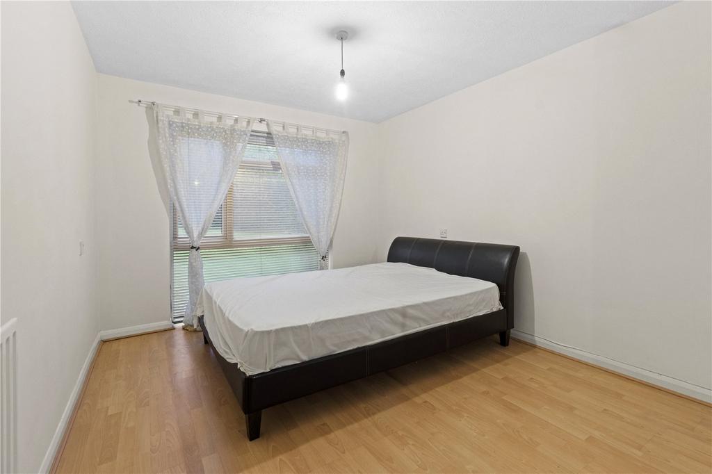 Bedroomn