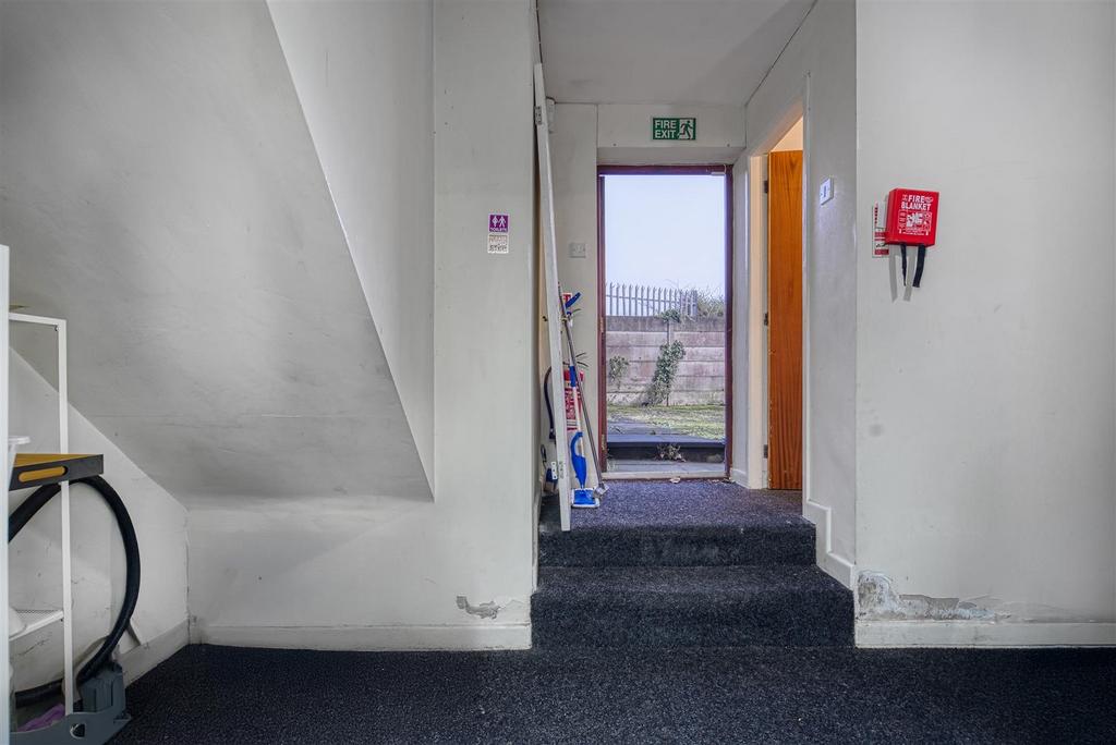 693 ormskirk rd pemberton wigan-9.jpg