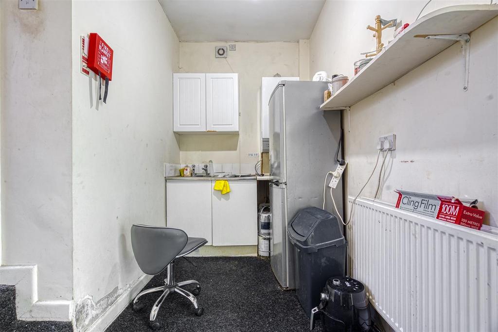 693 ormskirk rd pemberton wigan-10.jpg