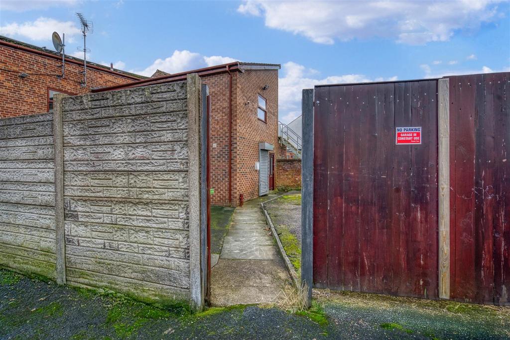 691 693 ormskirk rd externals-1.jpg
