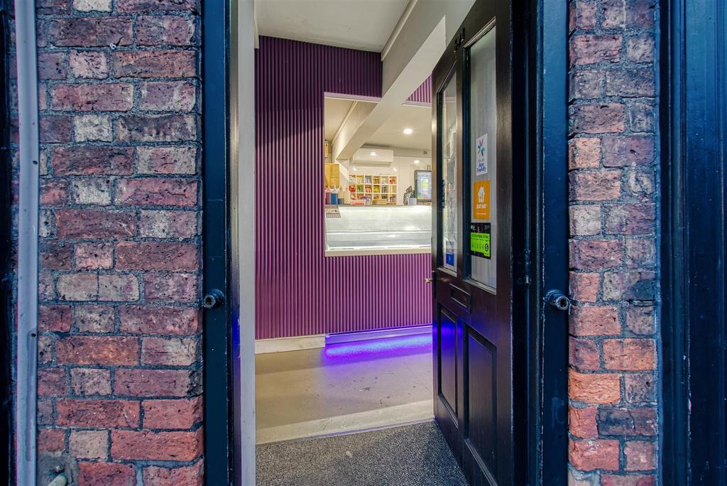 691 ormskirk rd pemberton wigan-2.jpg