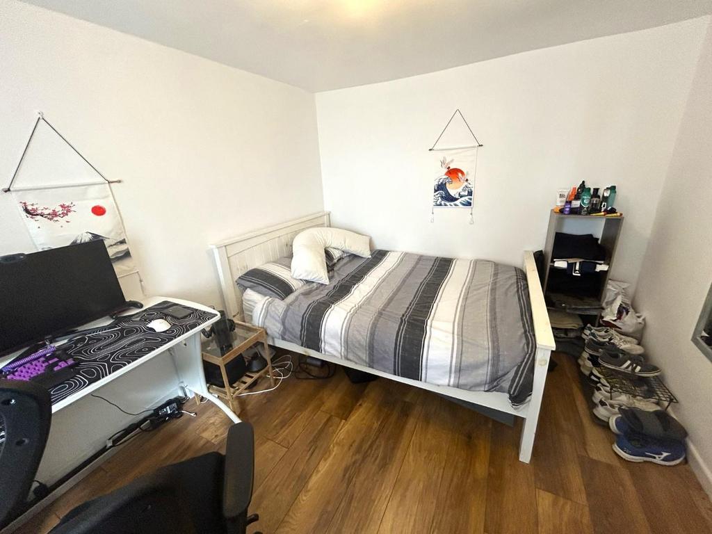 Bedroom 1.jpeg