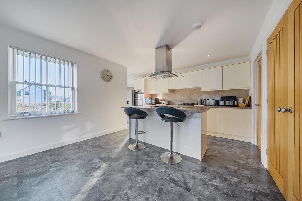 Kitchen corner.jpg