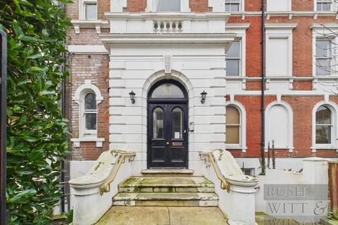 2 bedroom apartment for sale, Church Road, St Leonards-On-Sea