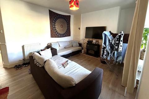3 bedroom house to rent, Railway Cottages, Falmouth