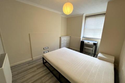 4 bedroom house to rent, West Street, Penryn