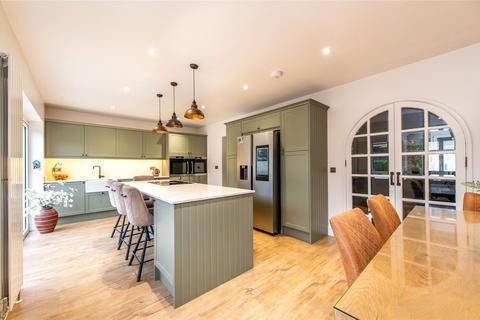 4 bedroom bungalow for sale, Maidstone Road, Rainham, Kent, ME8