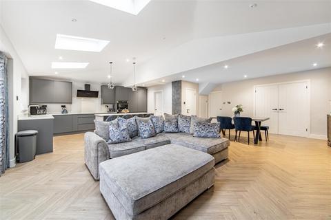 4 bedroom semi-detached house for sale, Silver Lonnen, Newcastle Upon Tyne, NE5