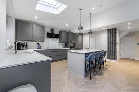 4 bedroom semi-detached house for sale, Silver Lonnen, Newcastle Upon Tyne, NE5