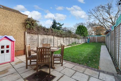 undefined, Speer Road, Thames Ditton, KT7