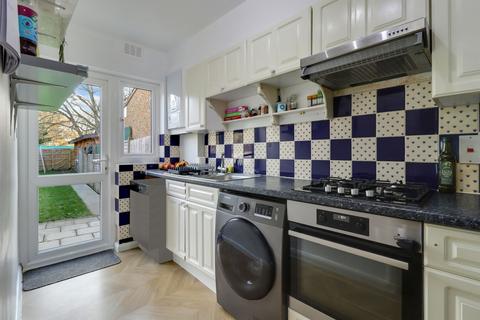 undefined, Speer Road, Thames Ditton, KT7