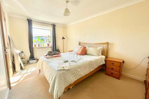 2 bedroom flat to rent, Turner Heights, Zion Place, Margate, Kent, CT9