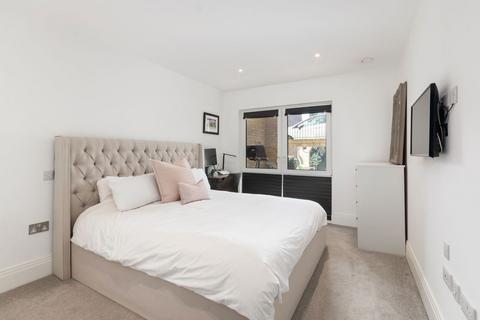 undefined, Worple Road, London SW20