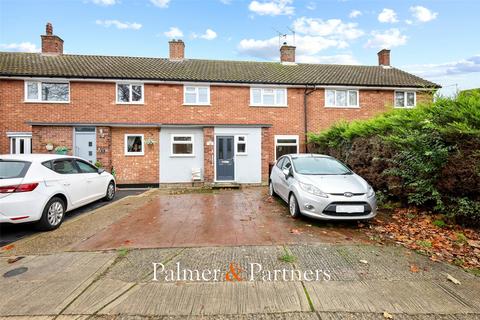 3 bedroom terraced house for sale, Pebmarsh Close, Blackheath, Colchester, Essex, CO2