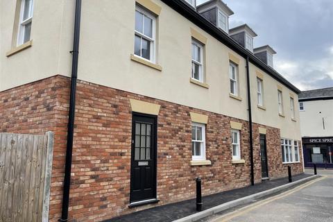 2 bedroom flat to rent, St Johns Place, Canterbury CT1