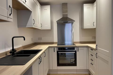 2 bedroom flat to rent, St Johns Place, Canterbury CT1