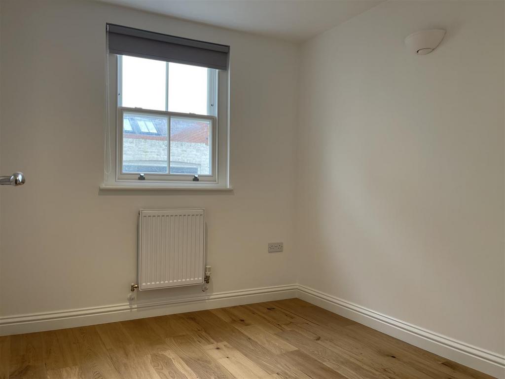Bedroom 2.jpg