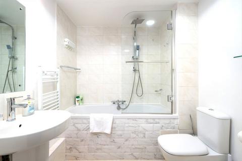 1 bedroom flat to rent, Greyhound Road, London W14