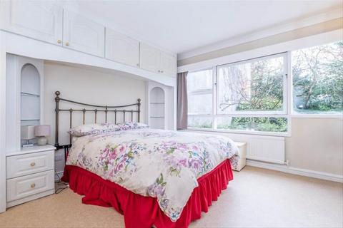2 bedroom flat to rent, Parkleys, Richmond TW10