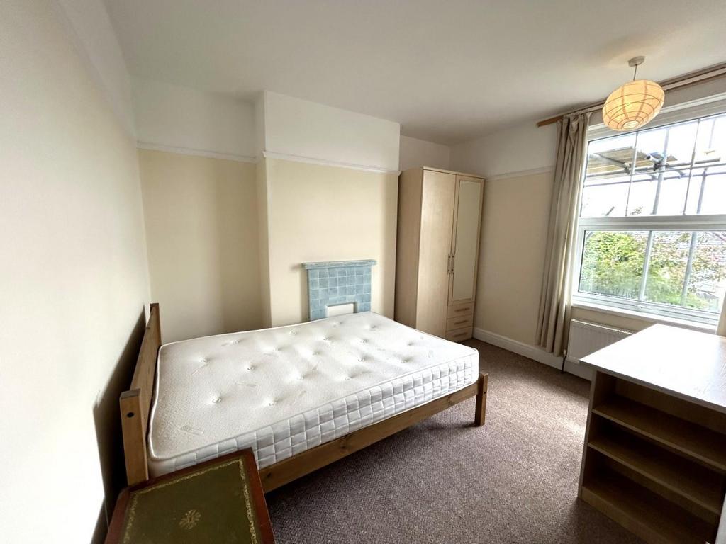 Bedroom 3.jpg