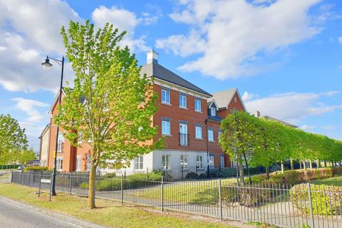 2 bedroom apartment to rent, Pashford Place, Ravenswood