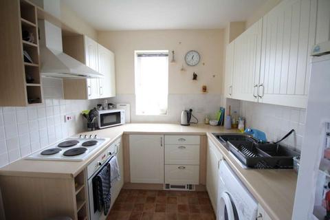 2 bedroom apartment to rent, Pashford Place, Ravenswood