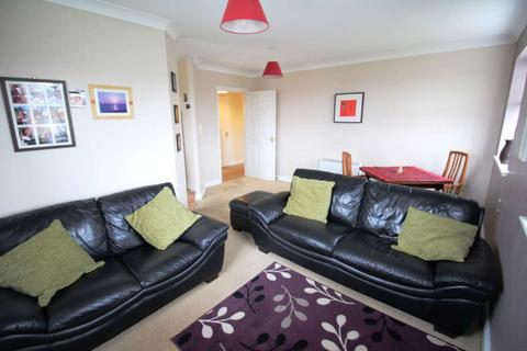 2 bedroom apartment to rent, Pashford Place, Ravenswood