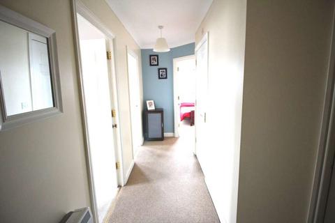 2 bedroom apartment to rent, Pashford Place, Ravenswood