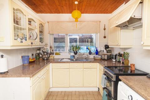 4 bedroom house for sale, Graham Street, Morecambe LA4