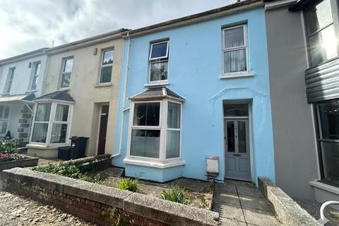 4 bedroom house to rent, Killigrew Street, Falmouth