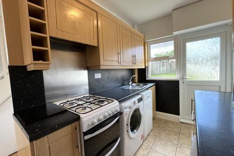 3 bedroom house to rent, Meadowbank Road, Falmouth