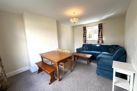 3 bedroom house to rent, Meadowbank Road, Falmouth