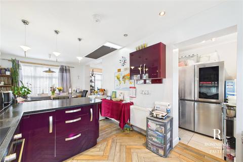 2 bedroom bungalow for sale, Hallowell Avenue, Beddington, CR0