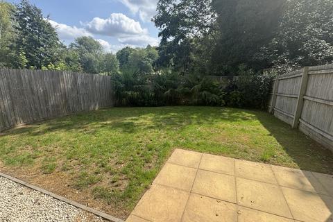 3 bedroom semi-detached house to rent, John Brooks Avenue, Smethwick