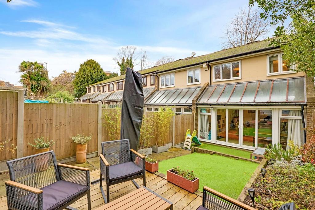 02-9fc8 JHPropworld - 6 Colvin Close - 16-medium.jp