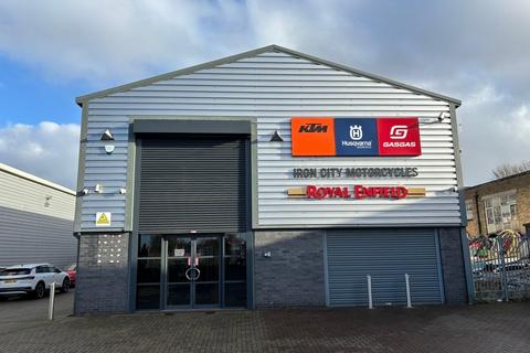Distribution warehouse to rent, Shaftesbury Ave South Shields NE34 9PH