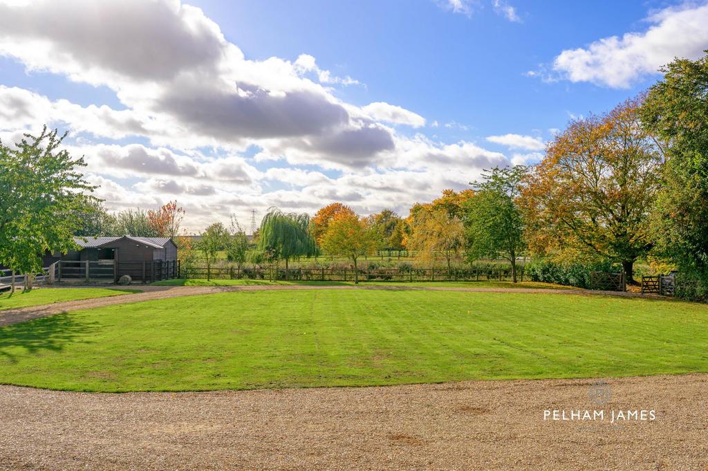 Glen Lodge, Greatford