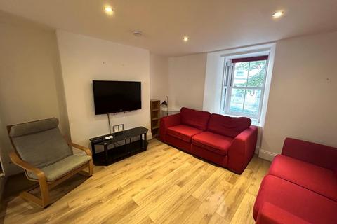 5 bedroom house to rent, Killigrew Street, Falmouth
