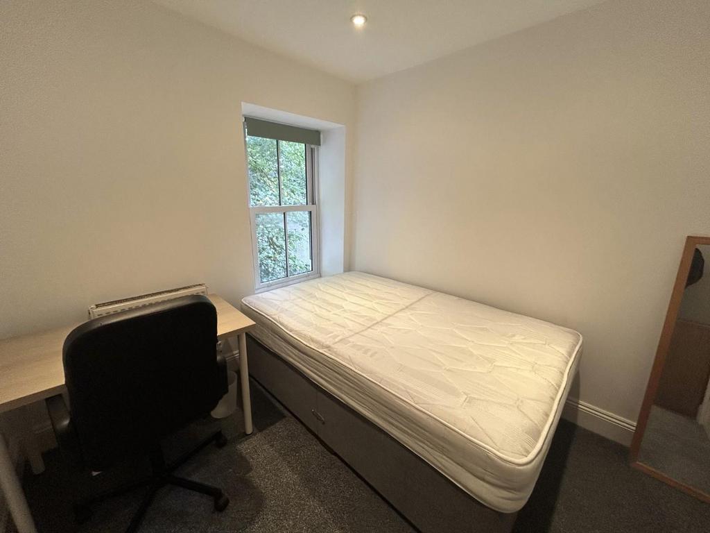 Bed 4