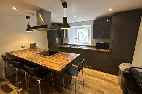 5 bedroom house to rent, Killigrew Street, Falmouth