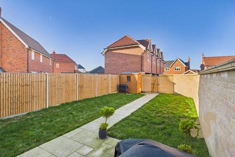 undefined, The Avenue, Lawford
