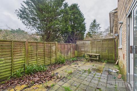 2 bedroom flat for sale, Brackendale, Hastings