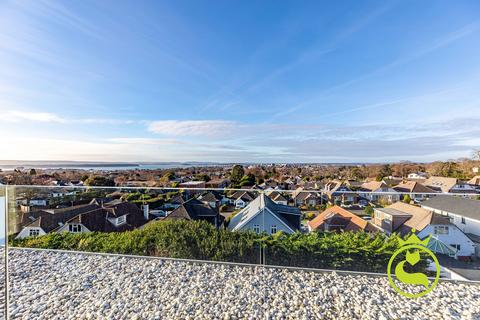 4 bedroom semi-detached house for sale, Glen Road, Poole BH14
