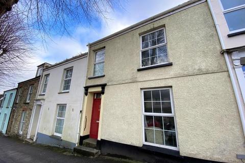 4 bedroom house to rent, Killigrew Street, Falmouth
